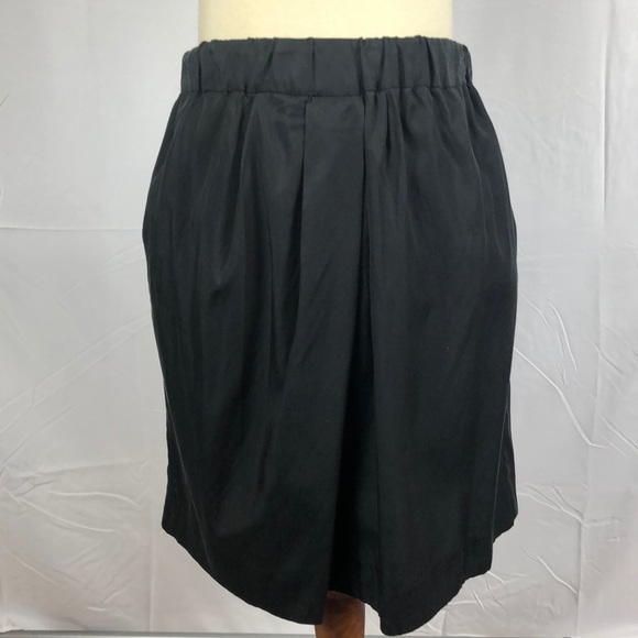 LOFT Dresses & Skirts - LOFT Black Pleated Elastic Waist Skirt w/ Pockets